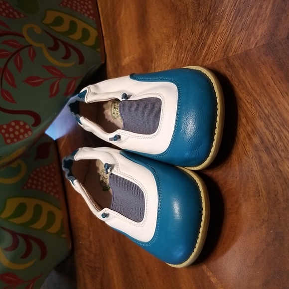 LIVIE LUCA TURQUOISE, WHITE & GRAY MARY JANE SLIP-ON SHOES....Size: US 13 - Picture 2 of 5